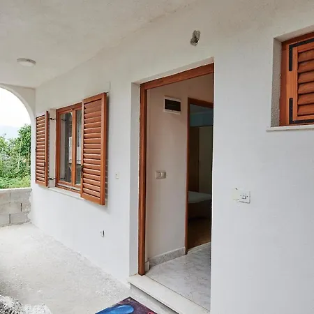 Cutan Апартаменты Трогир