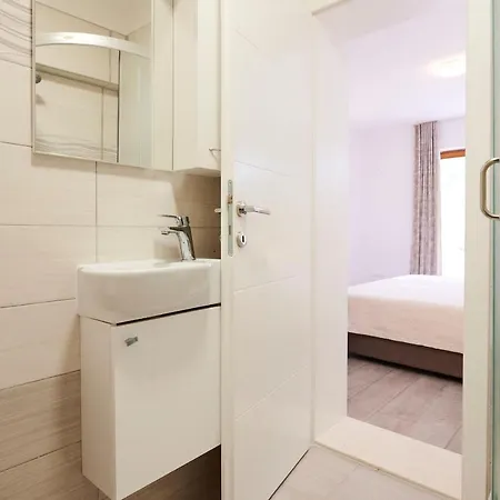 Cutan * Трогир