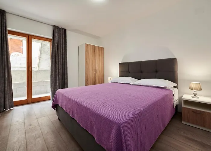 公寓 Cutan 特罗吉尔