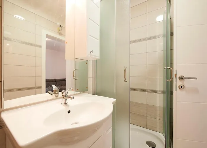 Cutan * 特罗吉尔