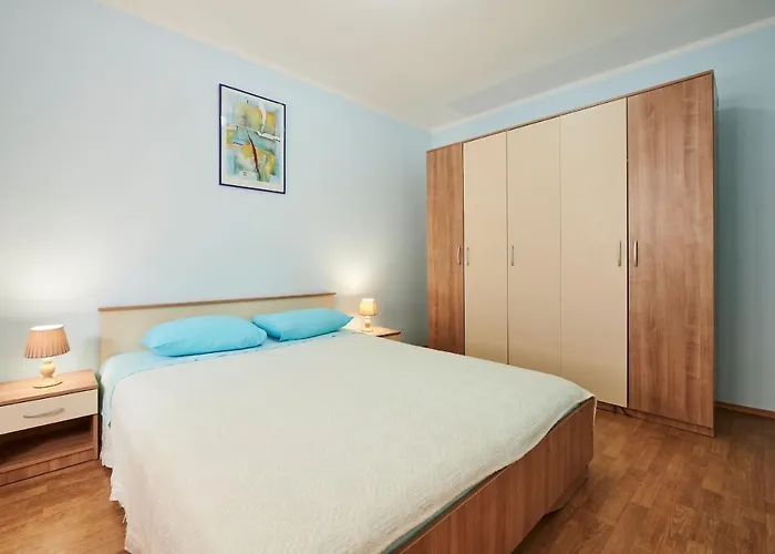 Cutan * 特罗吉尔