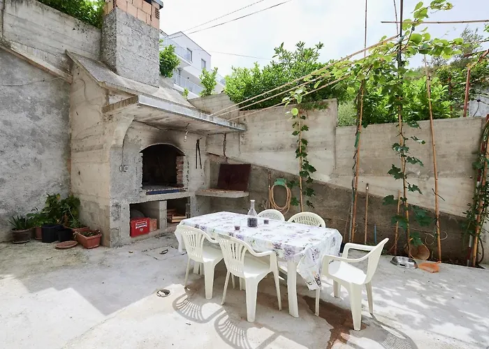 Cutan * トロギール