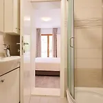 Cutan Apartment *